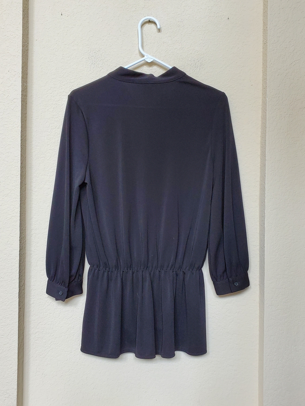Ann Taylor Black Bow Tie Neck Cinched Waist Top Closet Staple Blouse. Size S - Picture 5 of 7